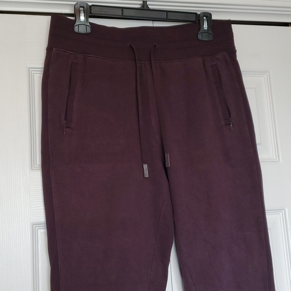 lululemon athletica Pants - Lululemon purple high rise joggers size 8